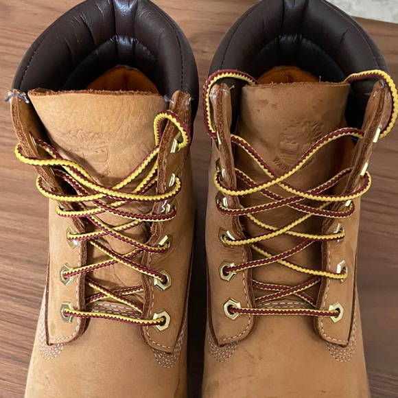 Women’s Timberlands - Picture 4 of 6